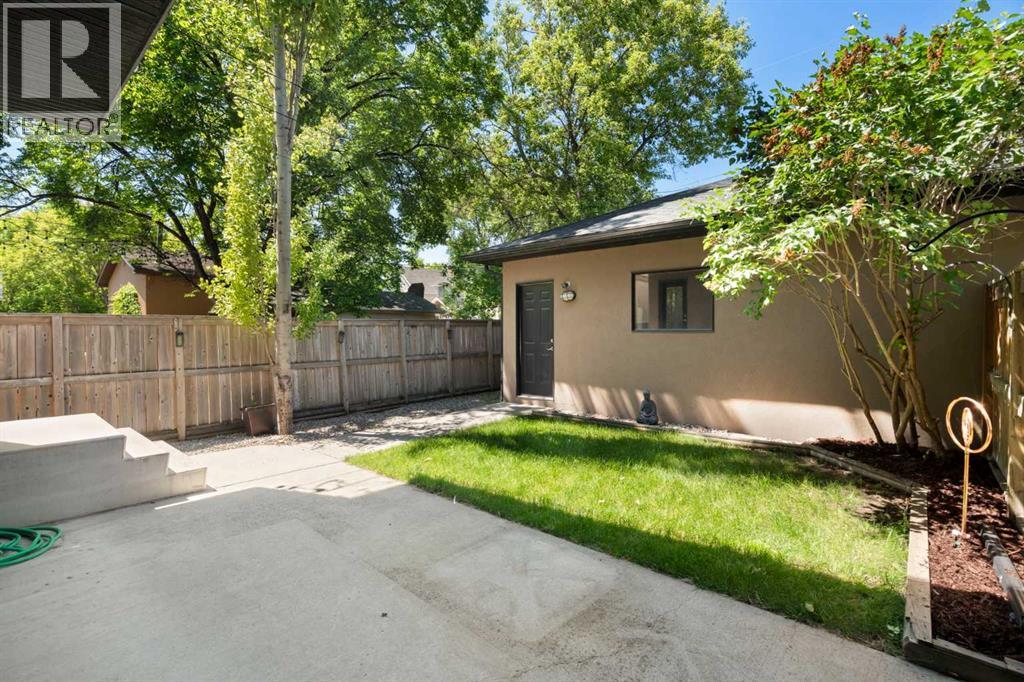 515 9 Street NE - 45