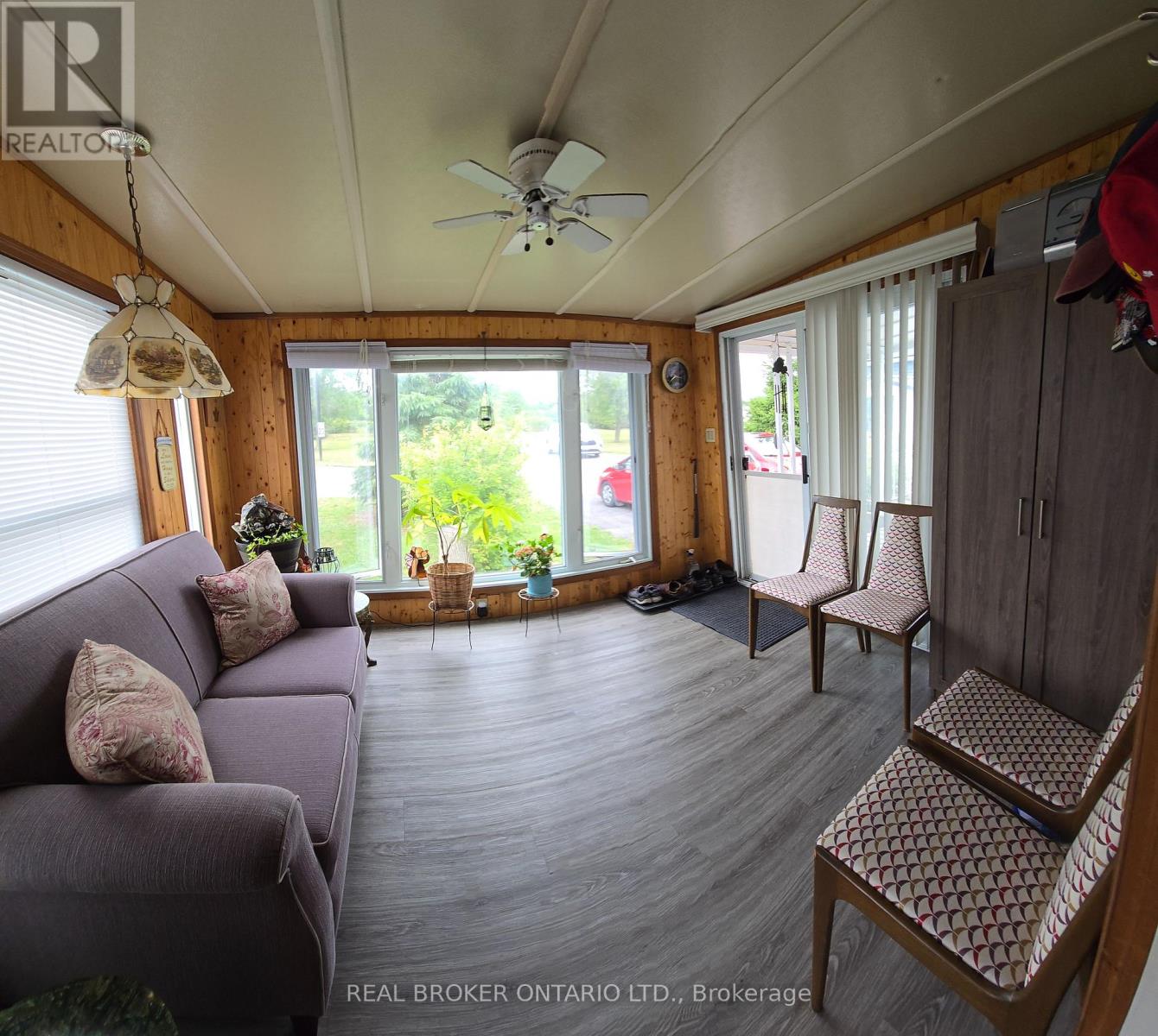 #10 3033 TOWNLINE ROAD - Image 12