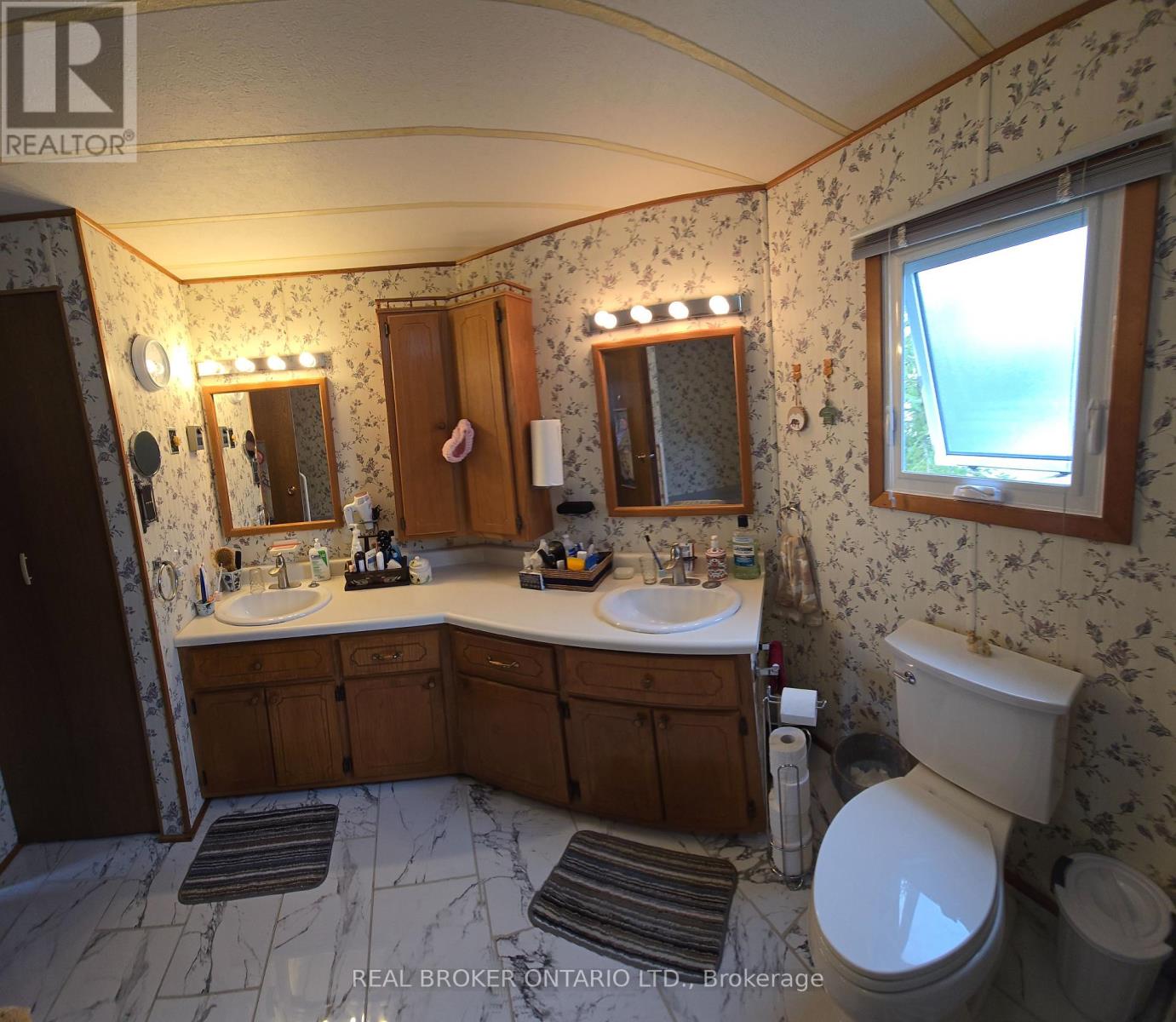 #10 3033 TOWNLINE ROAD - 23