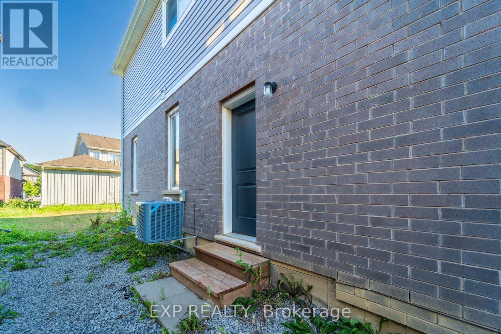 116 BUR OAK DRIVE - Image 31