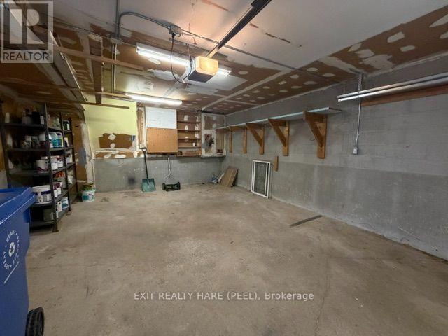 91 BURBANK CRESCENT - 45