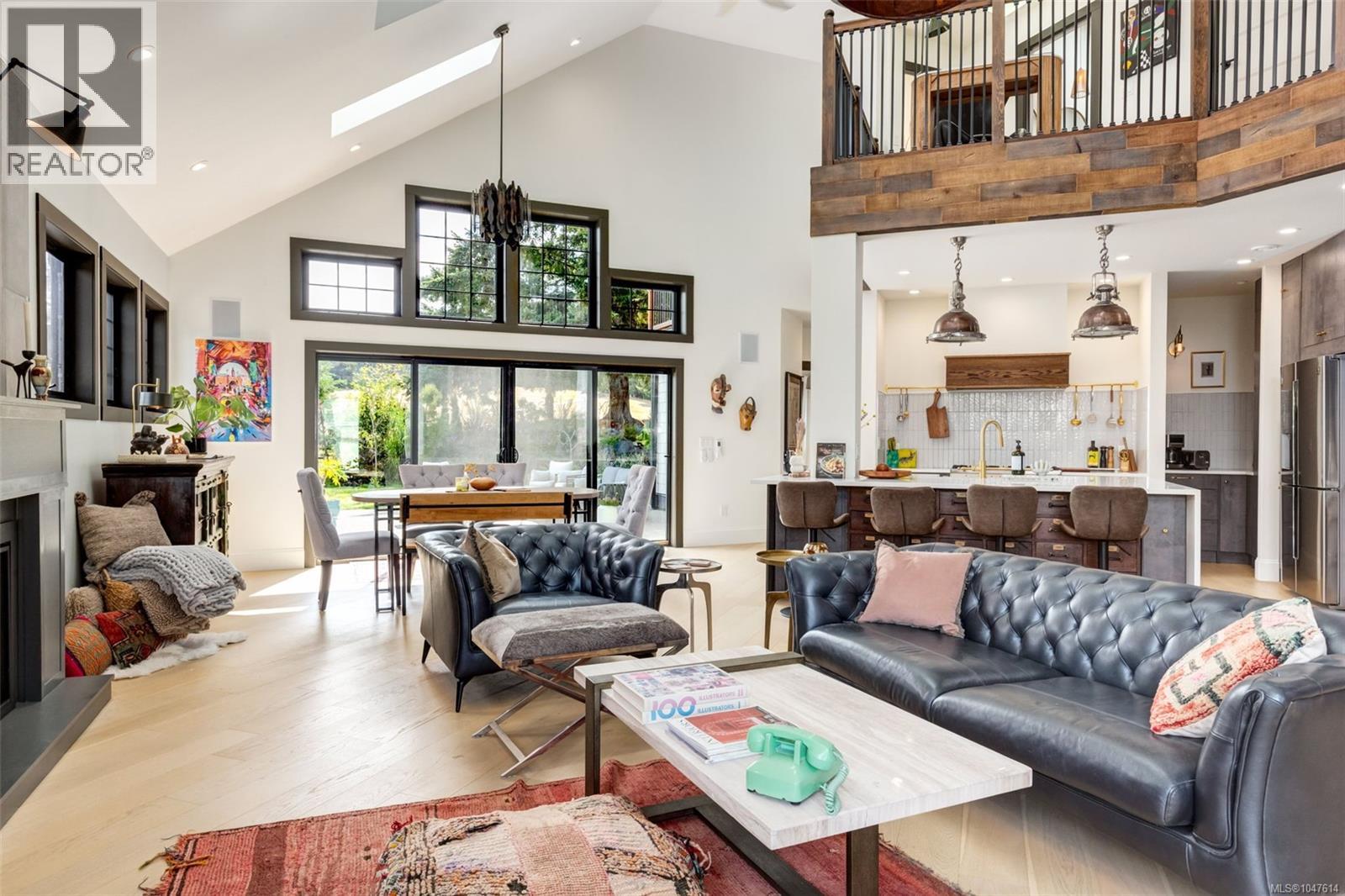 492 Cottage Dr, Qualicum Beach