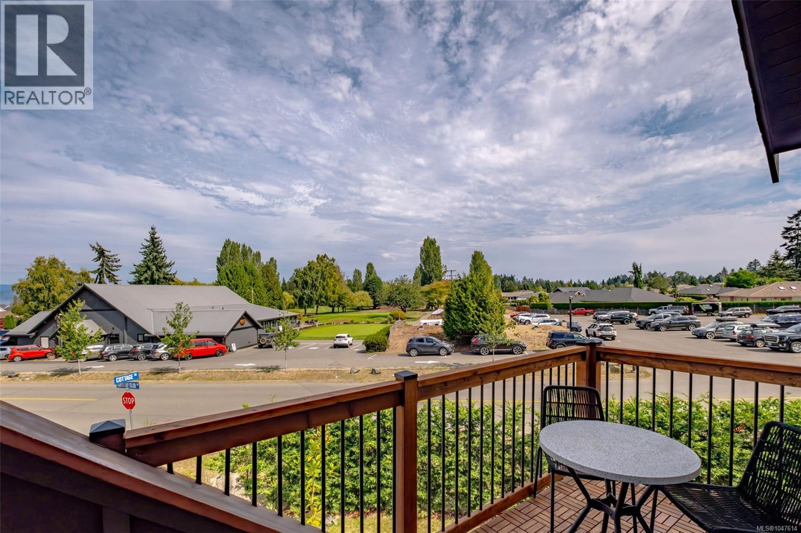 492 Cottage Dr - 74