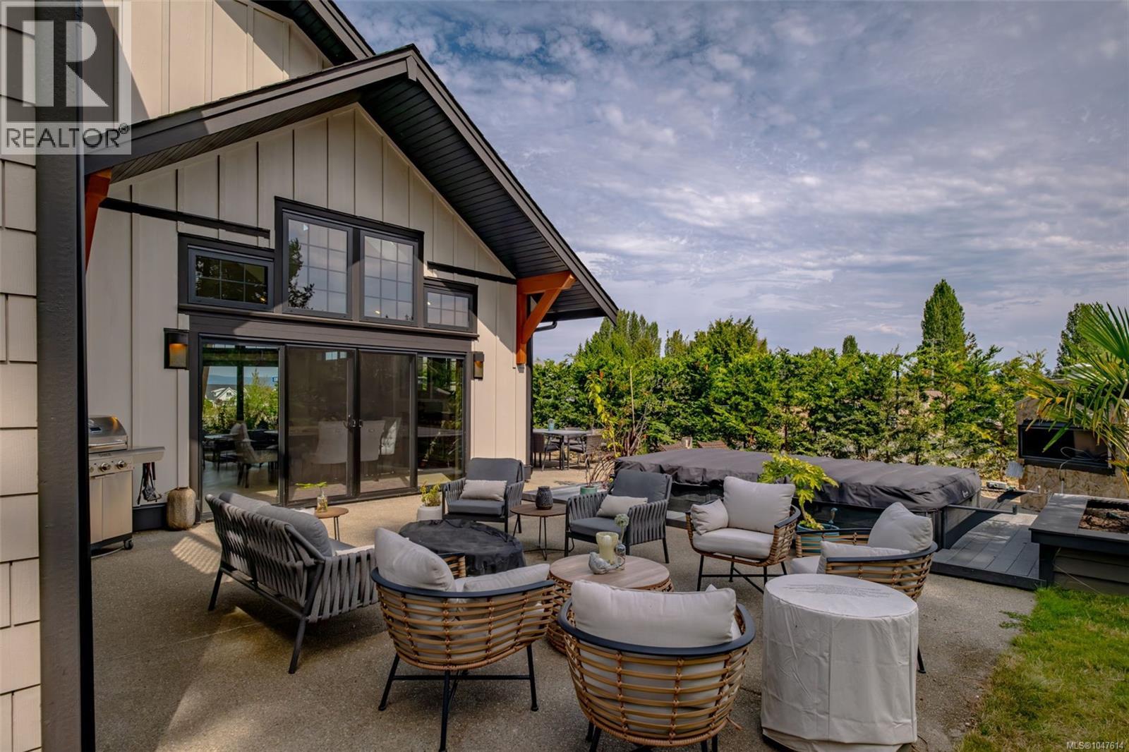492 Cottage Dr - 86