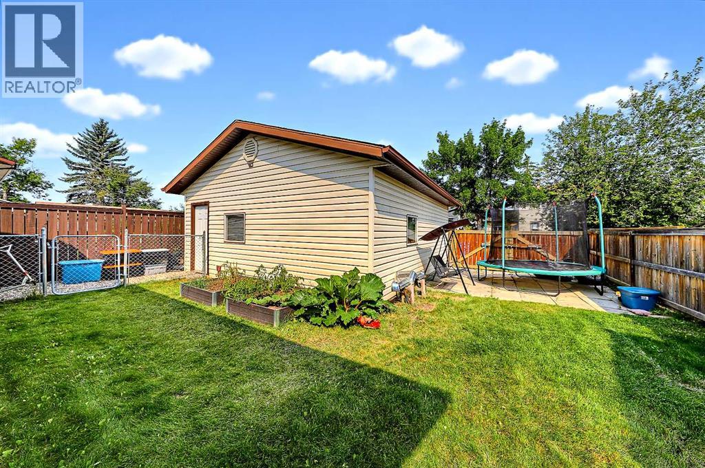 40 River Valley Crescent SE - Image 37
