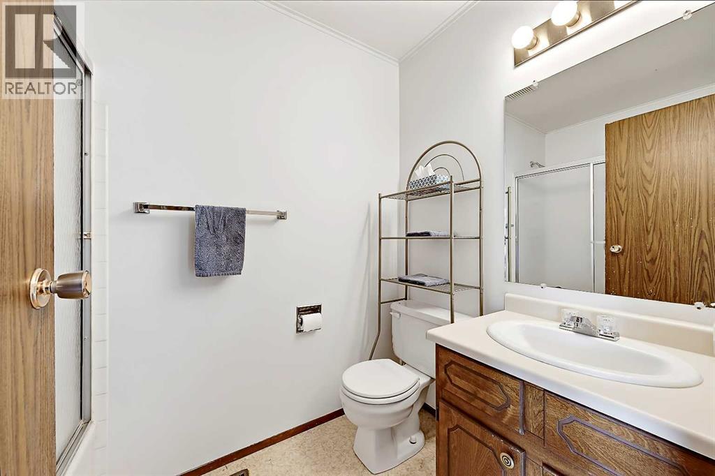 40 River Valley Crescent SE - Image 24