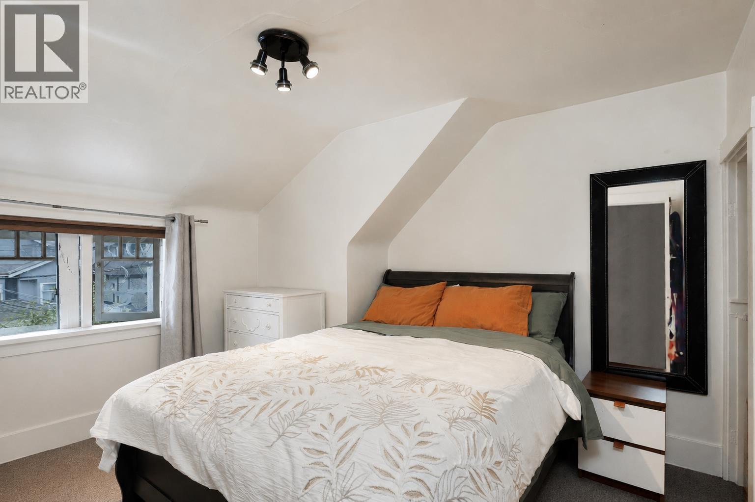 1325/27 LABURNUM STREET, Vancouver