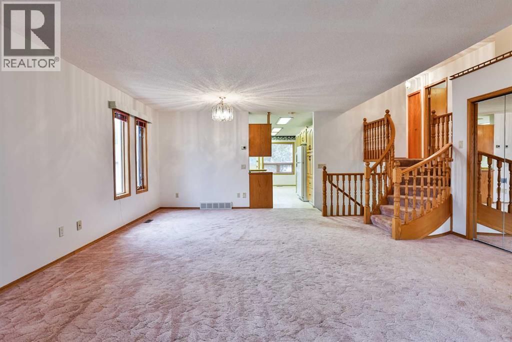 527 2 Street N - 13