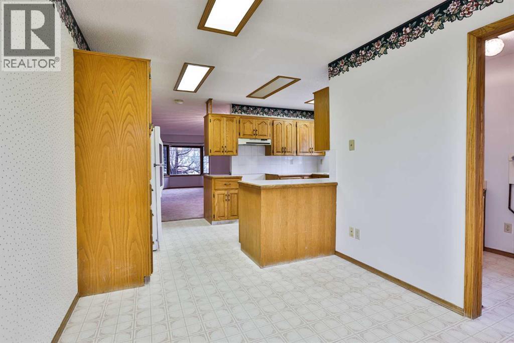 527 2 Street N - 18