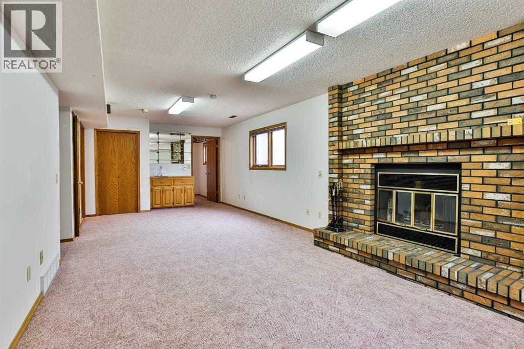 527 2 Street N - Image 27