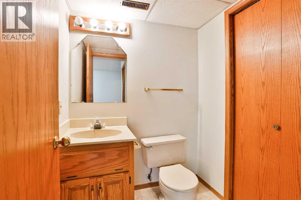 527 2 Street N - 29