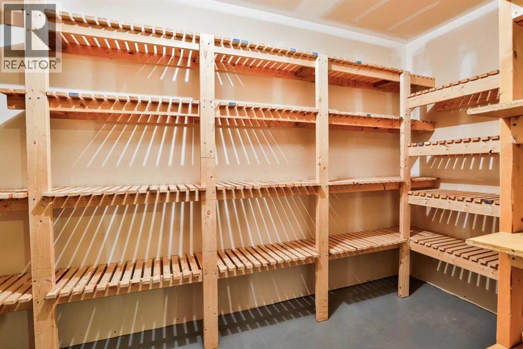 527 2 Street N - Image 33