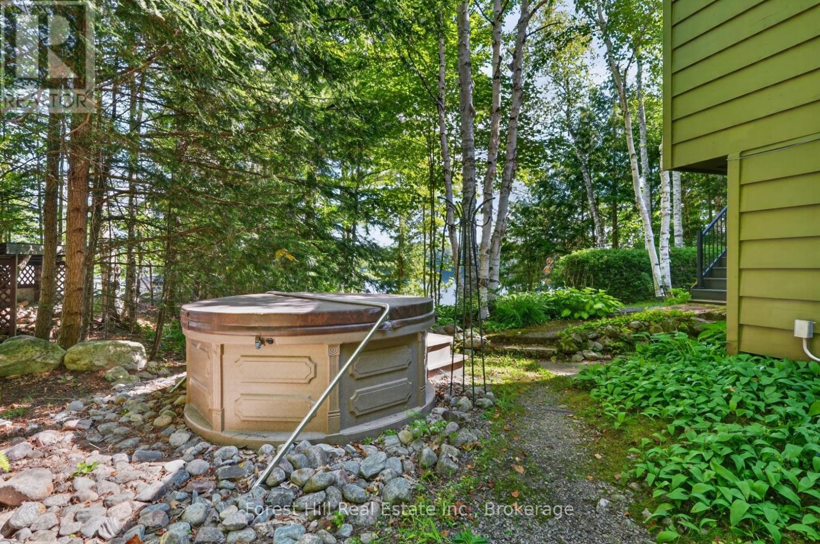 1208 MCCOMB POINT DRIVE - 31