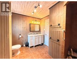 4954 Stevens Avenue, Canal Flats, BC V0B1B0 Photo 17
