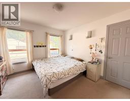 4954 Stevens Avenue, Canal Flats, BC V0B1B0 Photo 13