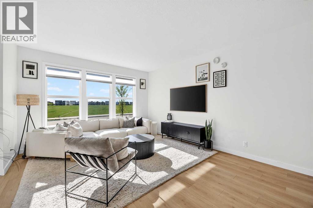 87 Heirloom Boulevard SE - Image 3