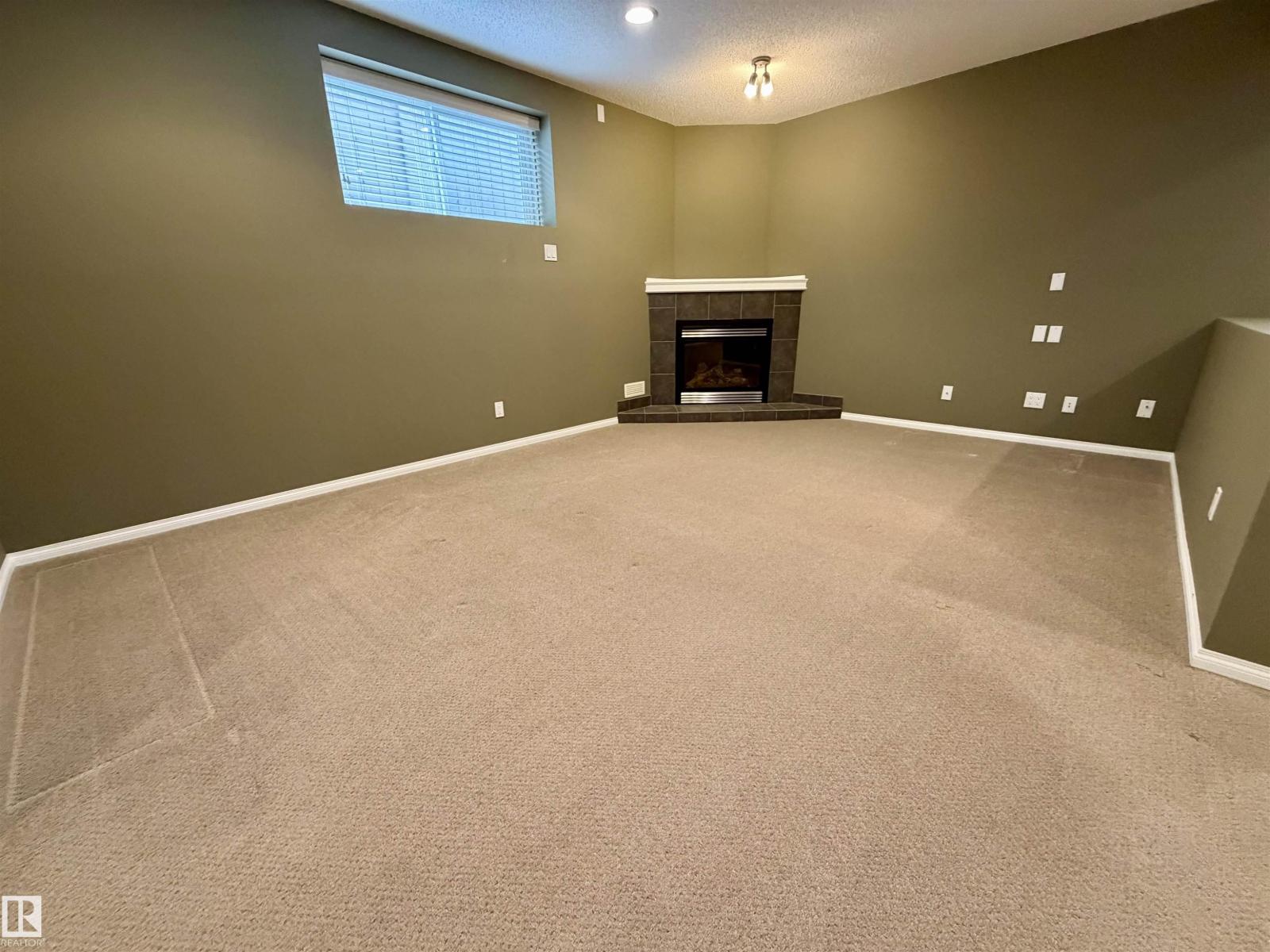 36 NEWCASTLE CLOSE - 18