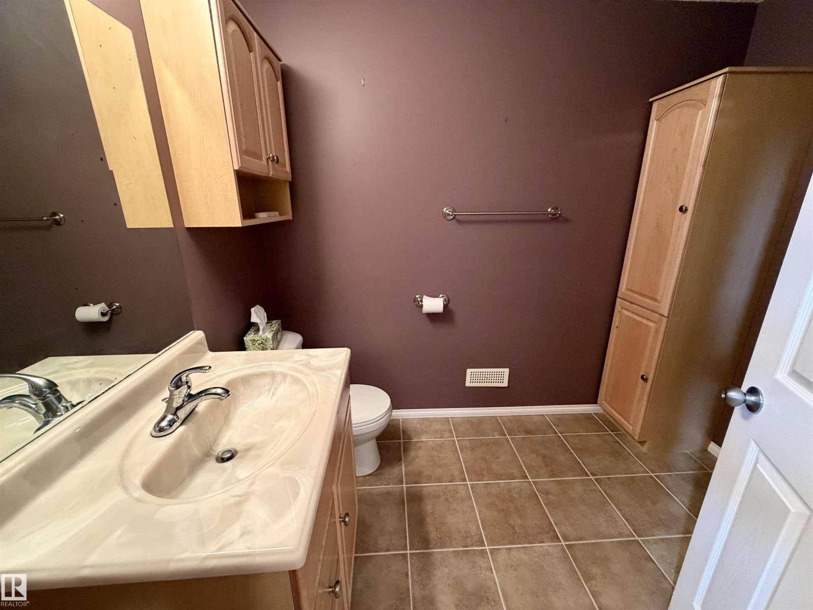 36 NEWCASTLE CLOSE - 20