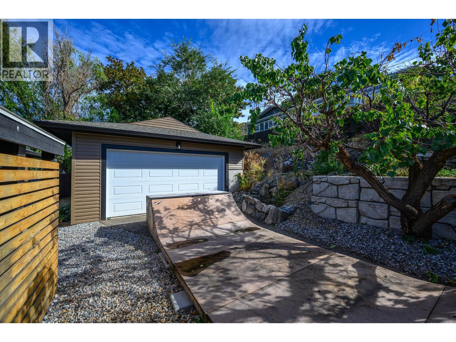 7590 Klinger Road, Vernon