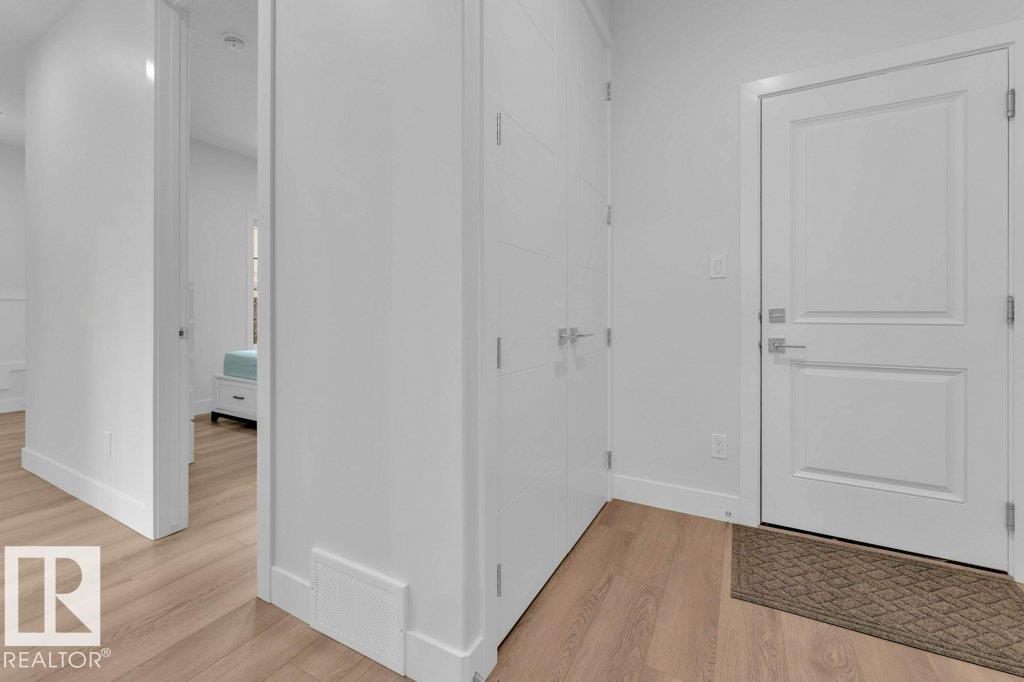 #3525 42 AVE AV - 17