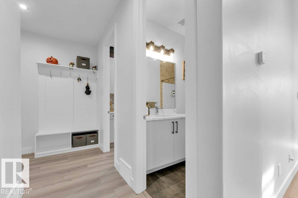 #3525 42 AVE AV - 13