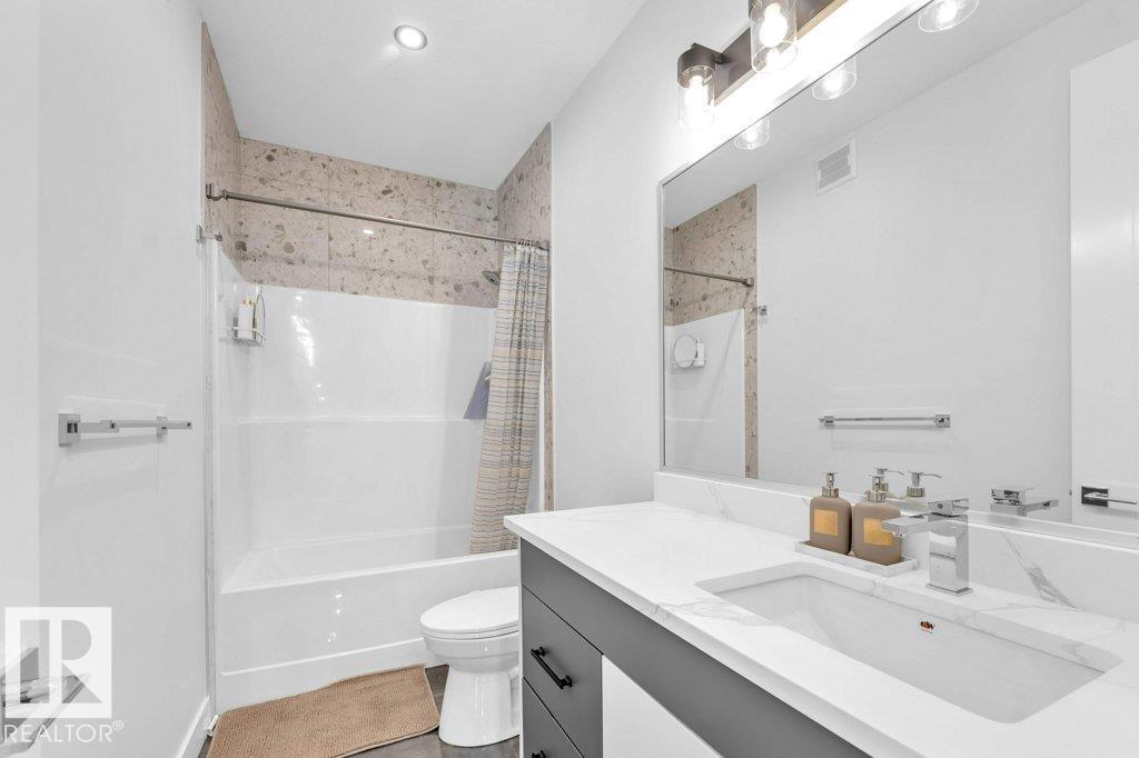 #3525 42 AVE AV - Image 37