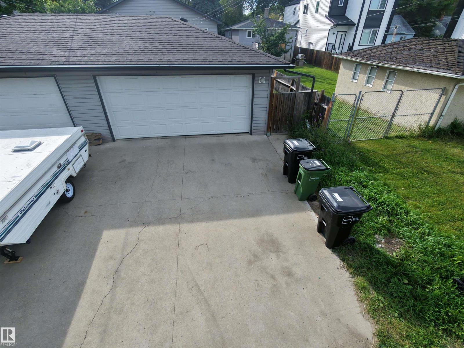 11625 88 ST NW - 6
