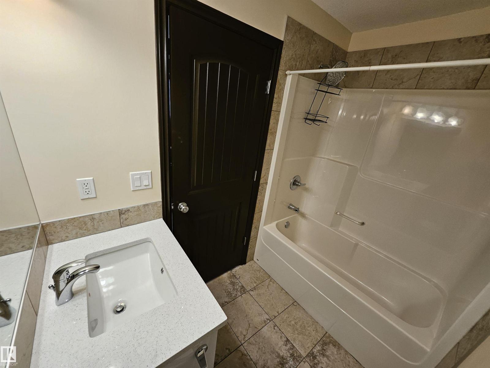 11625 88 ST NW - Image 21
