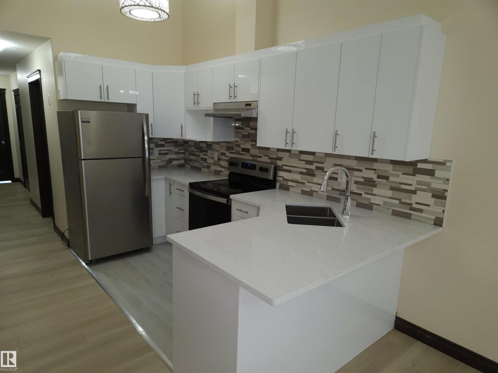 11625 88 ST NW - 16