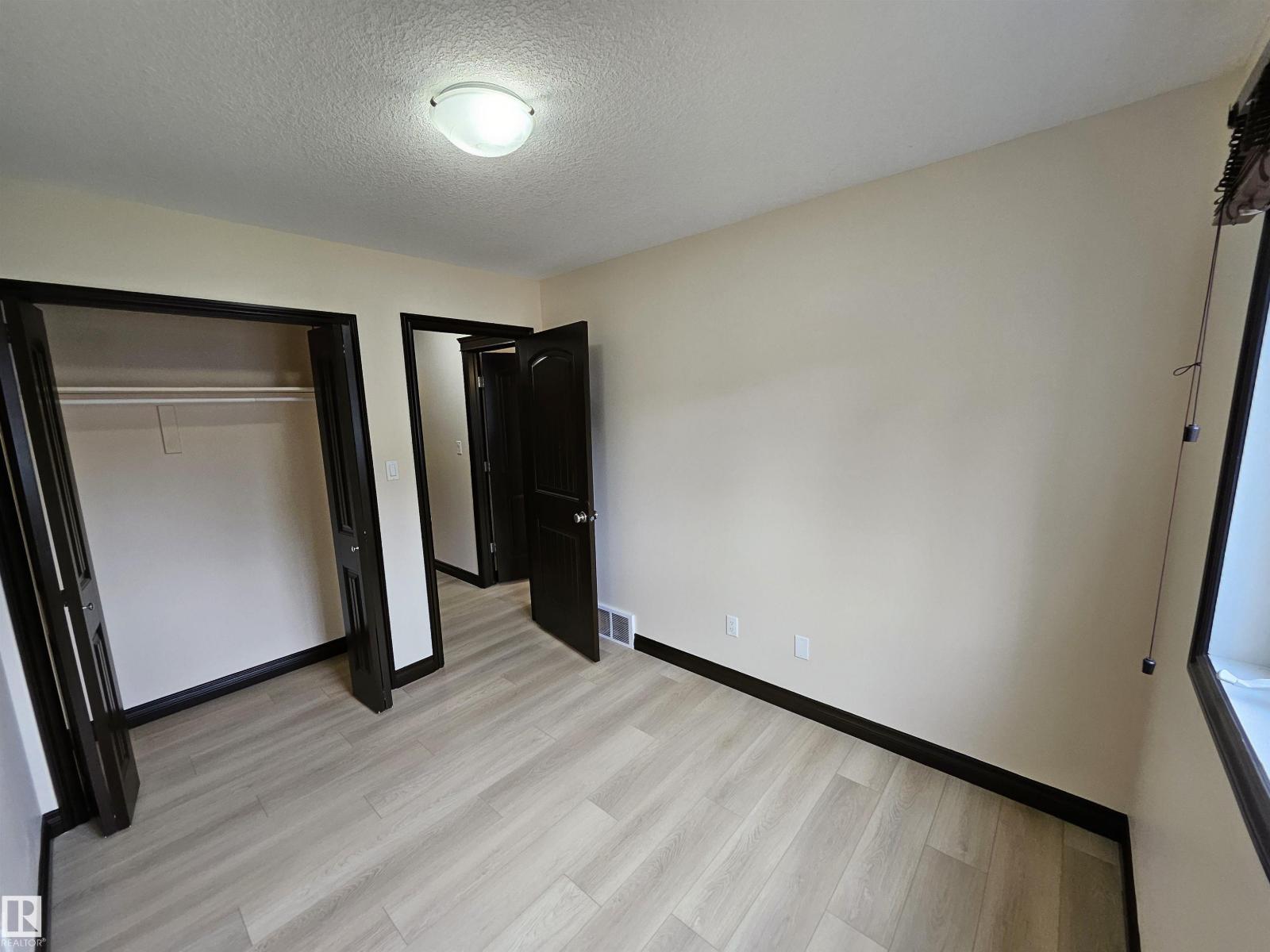 11625 88 ST NW - 32
