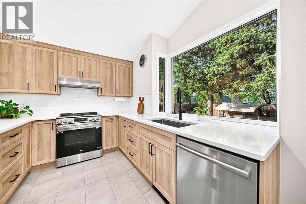 39 Woodfield Crescent SW - Image 14