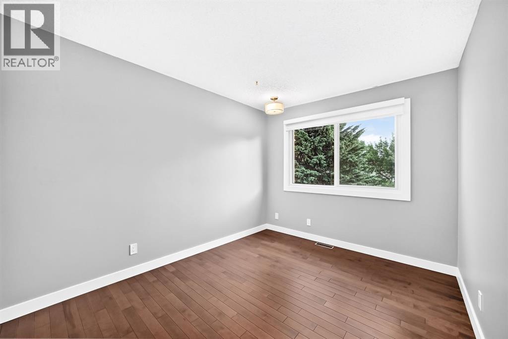 39 Woodfield Crescent SW - Image 20