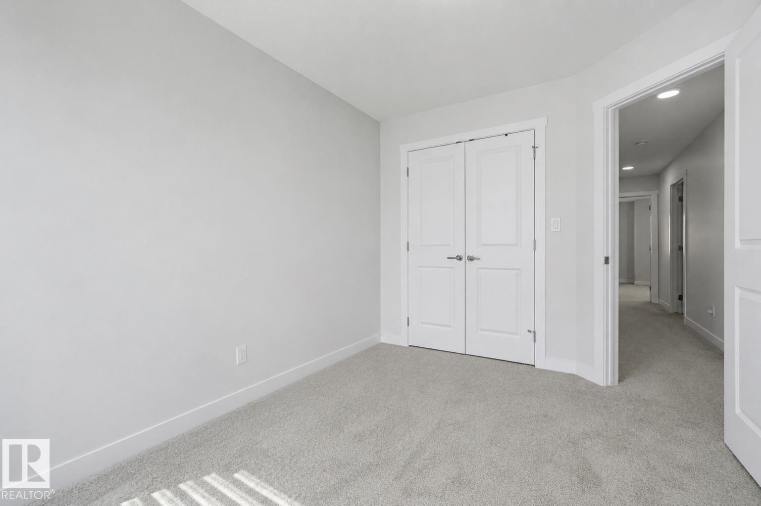 918 DANIELS LO SW - Image 21
