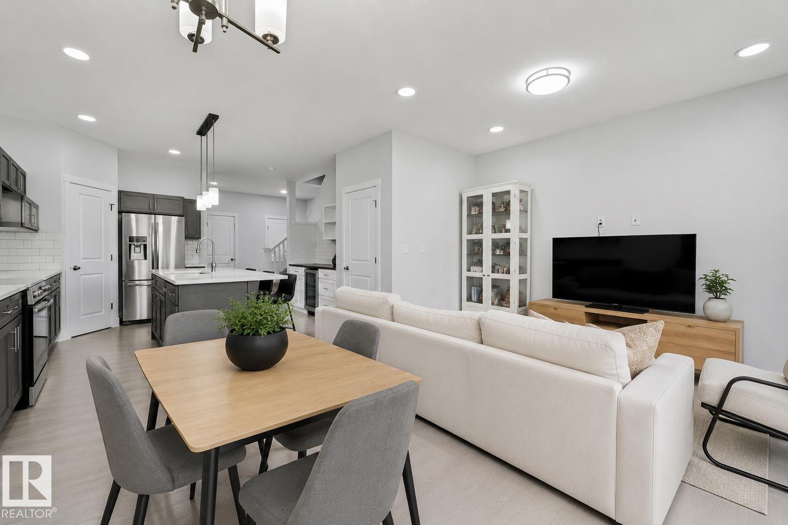 918 DANIELS LO SW - Image 4