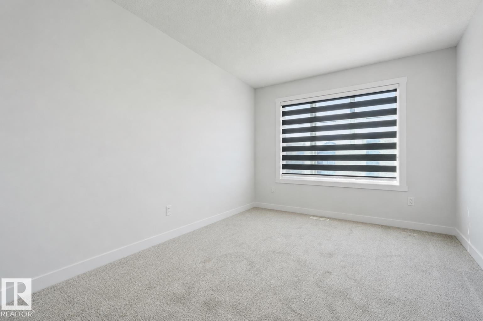 918 DANIELS LO SW - Image 22