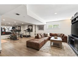 16379 9 Avenue, Surrey, BC V4A9B5 Photo 31