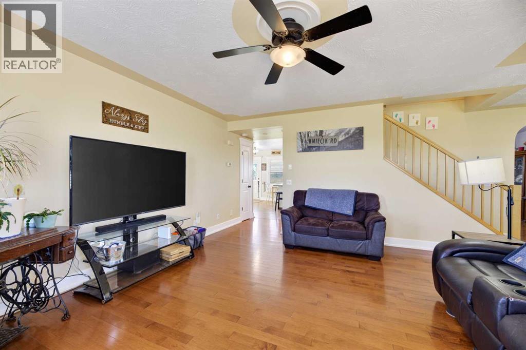 31250 Range Road 33 - Image 17