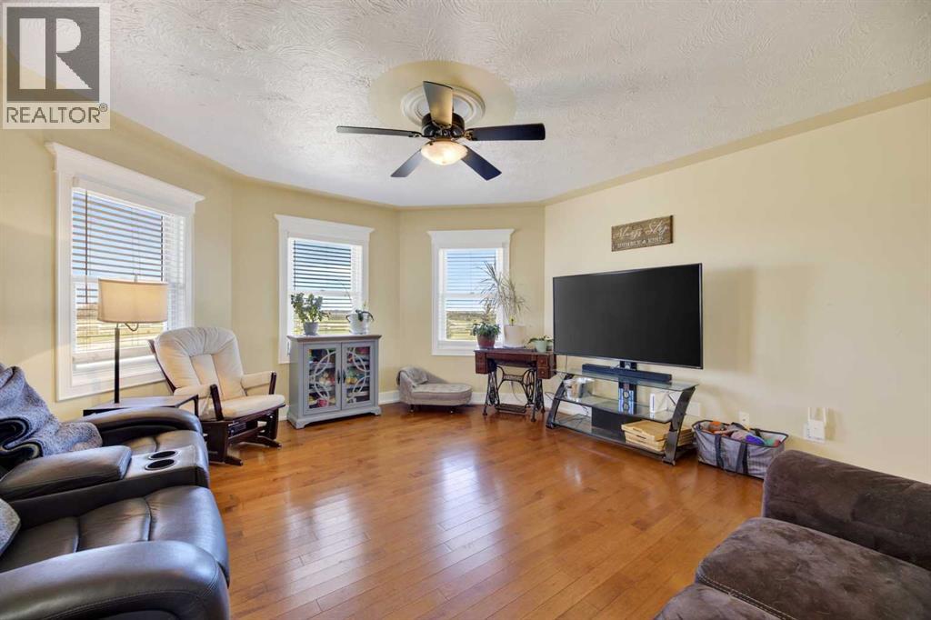 31250 Range Road 33 - Image 16