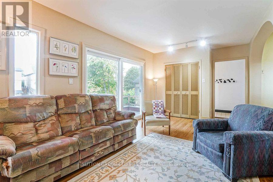 19 CARDELL AVENUE - 6