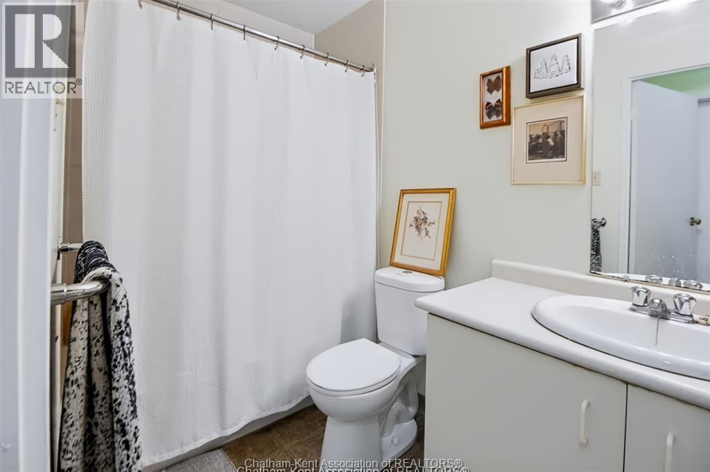 #404 130 Park AVENUE East - 7