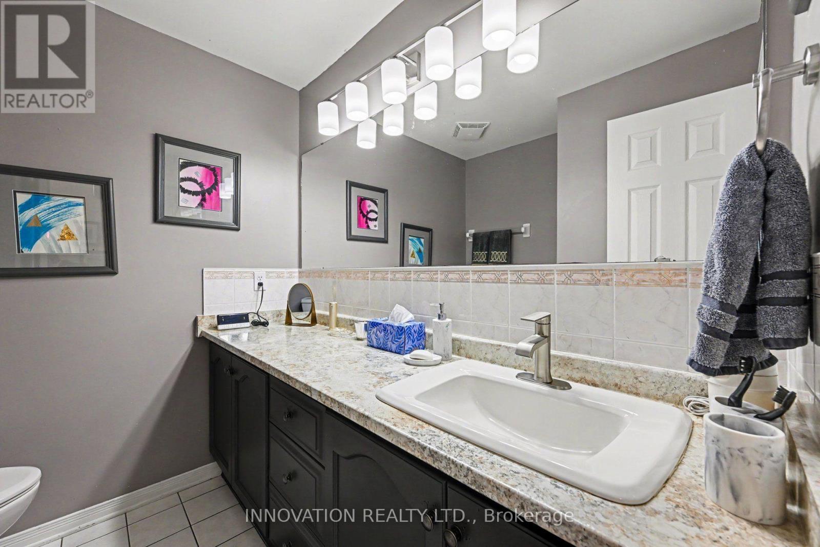 4372 ARMITAGE AVENUE W - 36