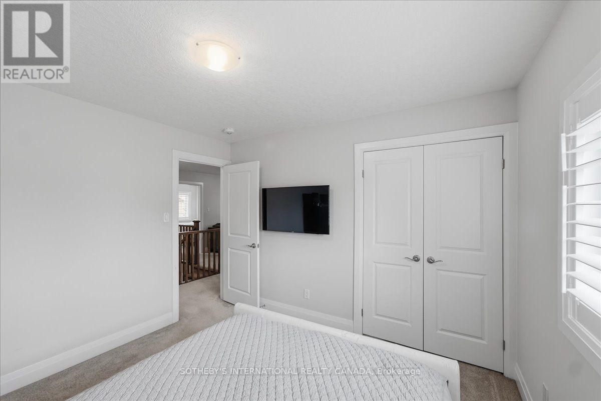 356 FREURE DRIVE - 23