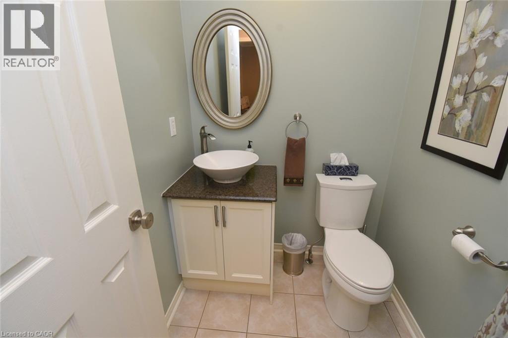 470 AMANDA Crescent - 5