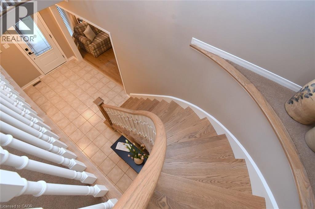 470 AMANDA Crescent - 23