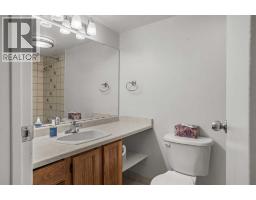 102, 417 Beaver Street, Banff, AB T1L1G3 Photo 25