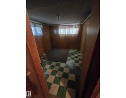 9839 81 Av Nw, Edmonton, AB T6E1W4 Photo 10