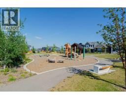 186 Aquila Drive Nw, Calgary, AB T3R1Y5 Photo 30