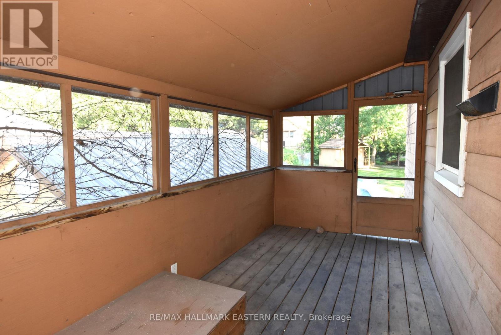 289 BENNET STREET - Image 22