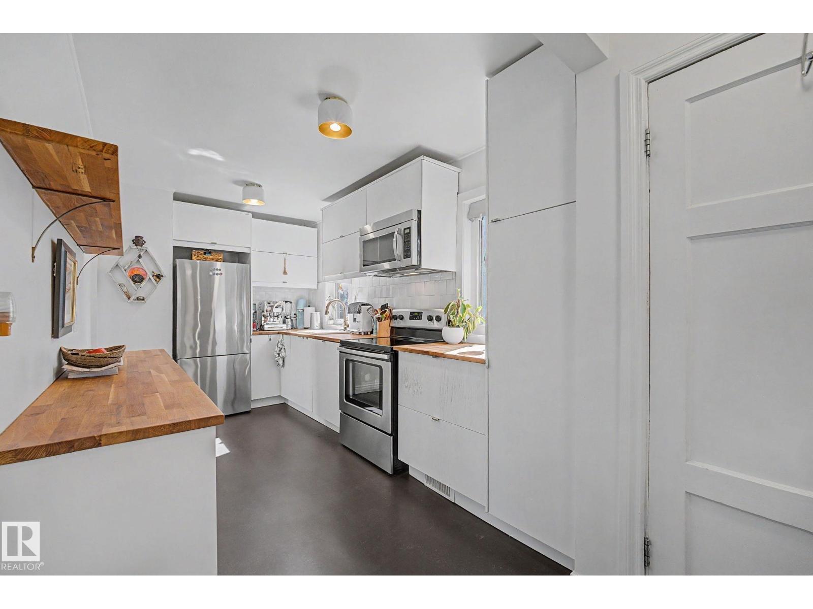 12131 126 ST NW - 9