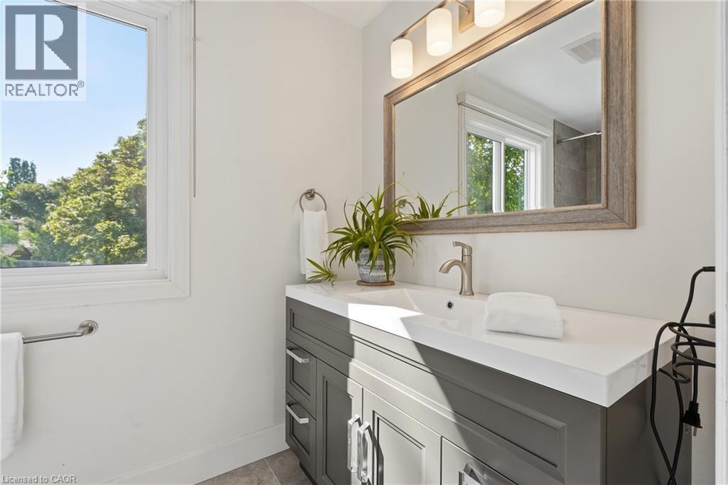 563 WESTVALE Drive - 17